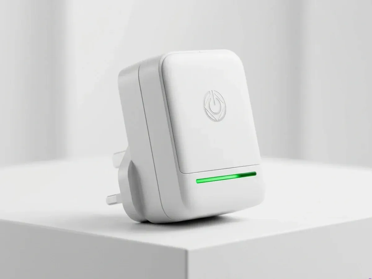 ZeroWattic Power Saver plug-in residential power stabilizer with green LED status bar